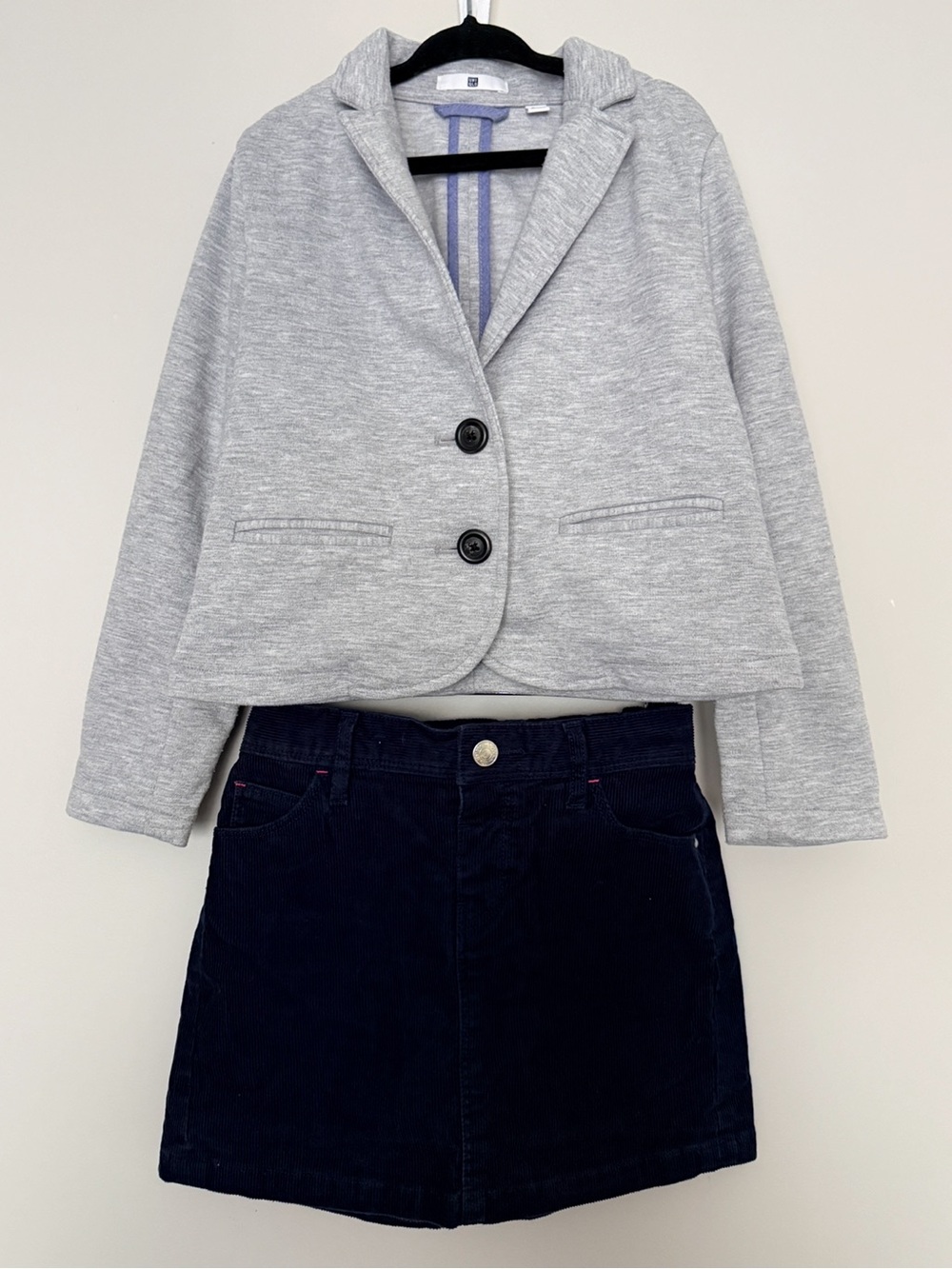 Uniqlo Light Gray Knit Blazer Jacket with Corduroy Skirt Girls Size 5-6 / S